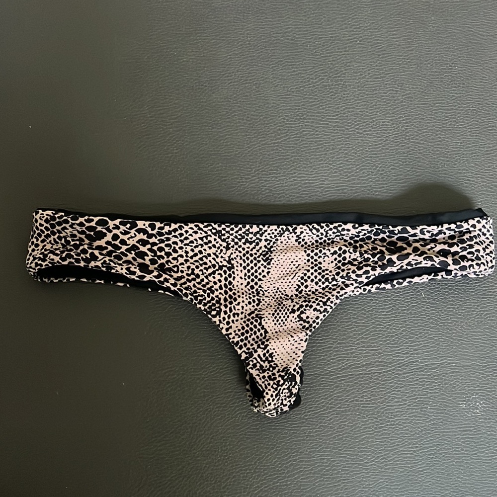 Acacia thong bikini bottoms